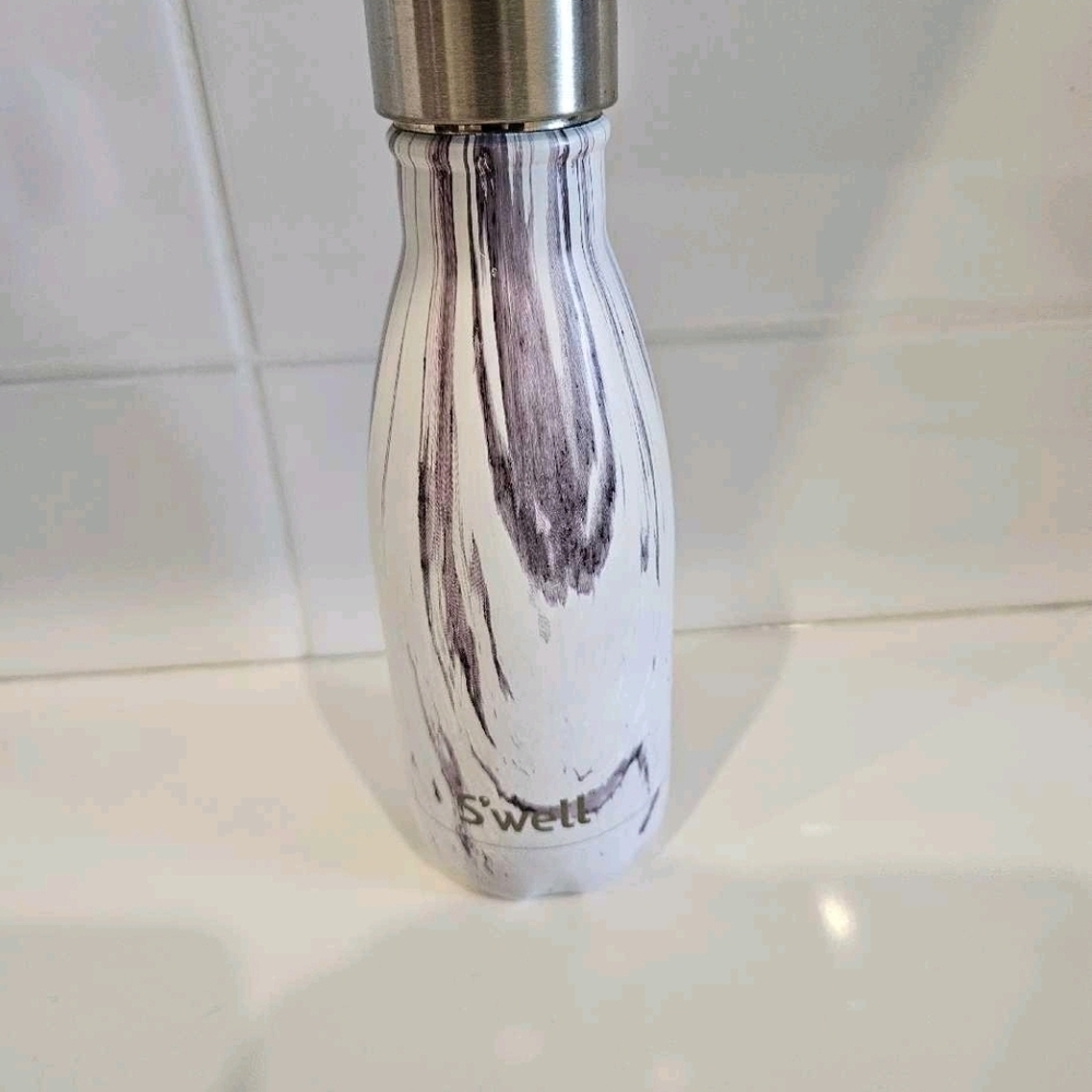 S'well Black and White Marble Thermos